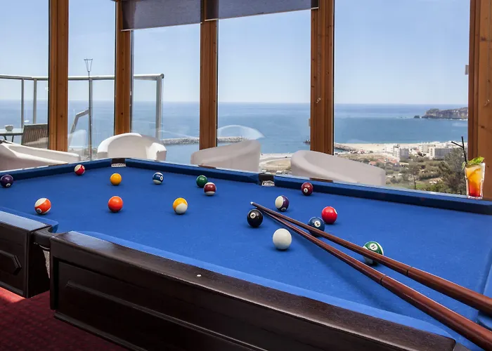 호텔 미라마르 술