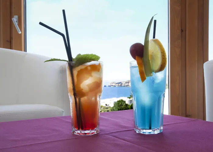 호텔 미라마르 술